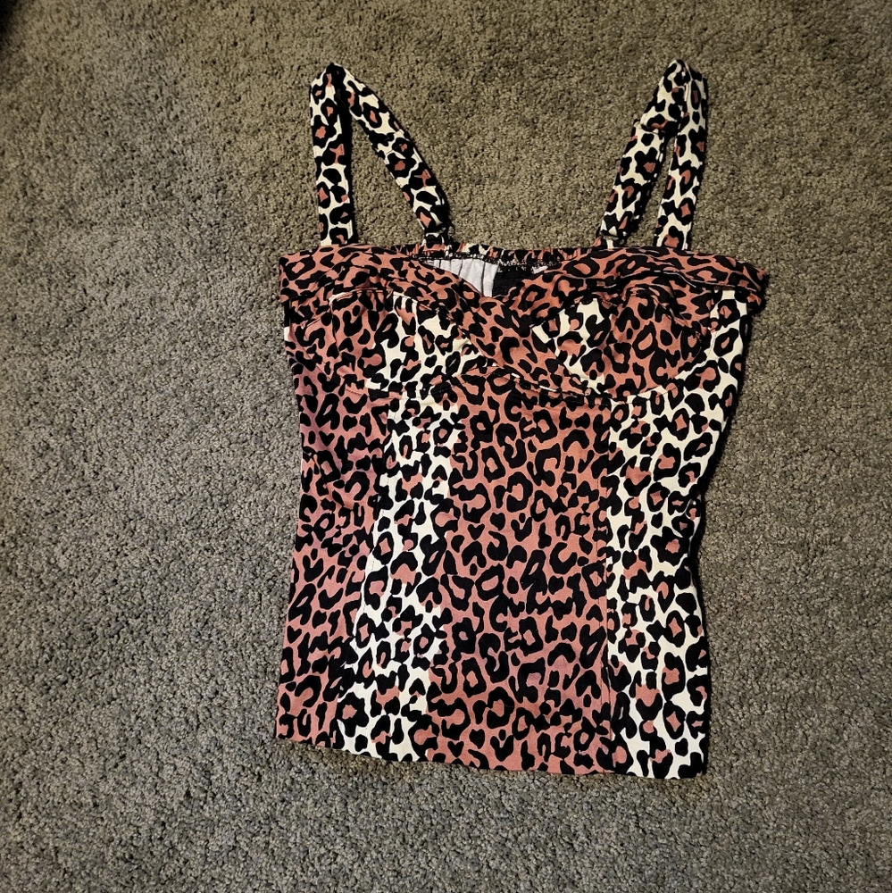 Leopard pinup top